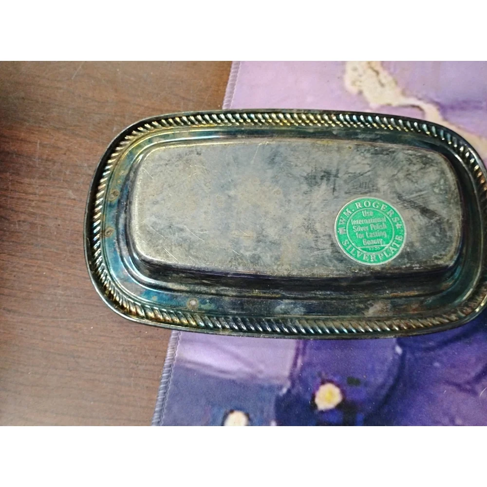 w.m.rogers mfg silverplate butter dish